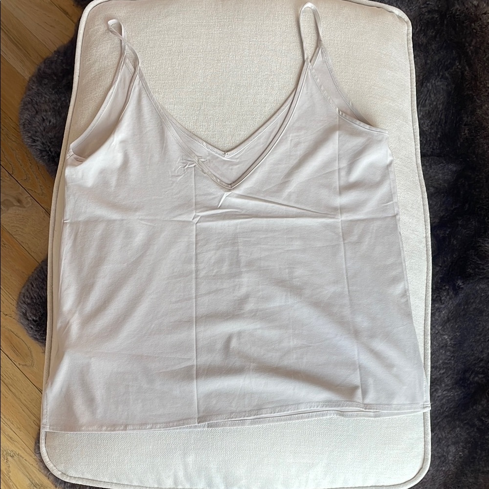 Vuori Villa Cami in Suede Size Small - Picture 6 of 8